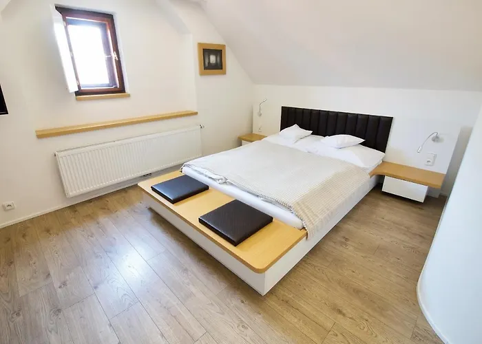 100 Szálloda Pardubice